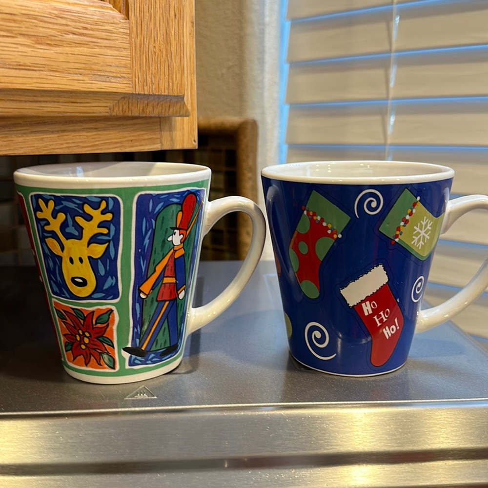 2-vintage Christmas ceramic mugs. Early 2000’s similar to one on ELF